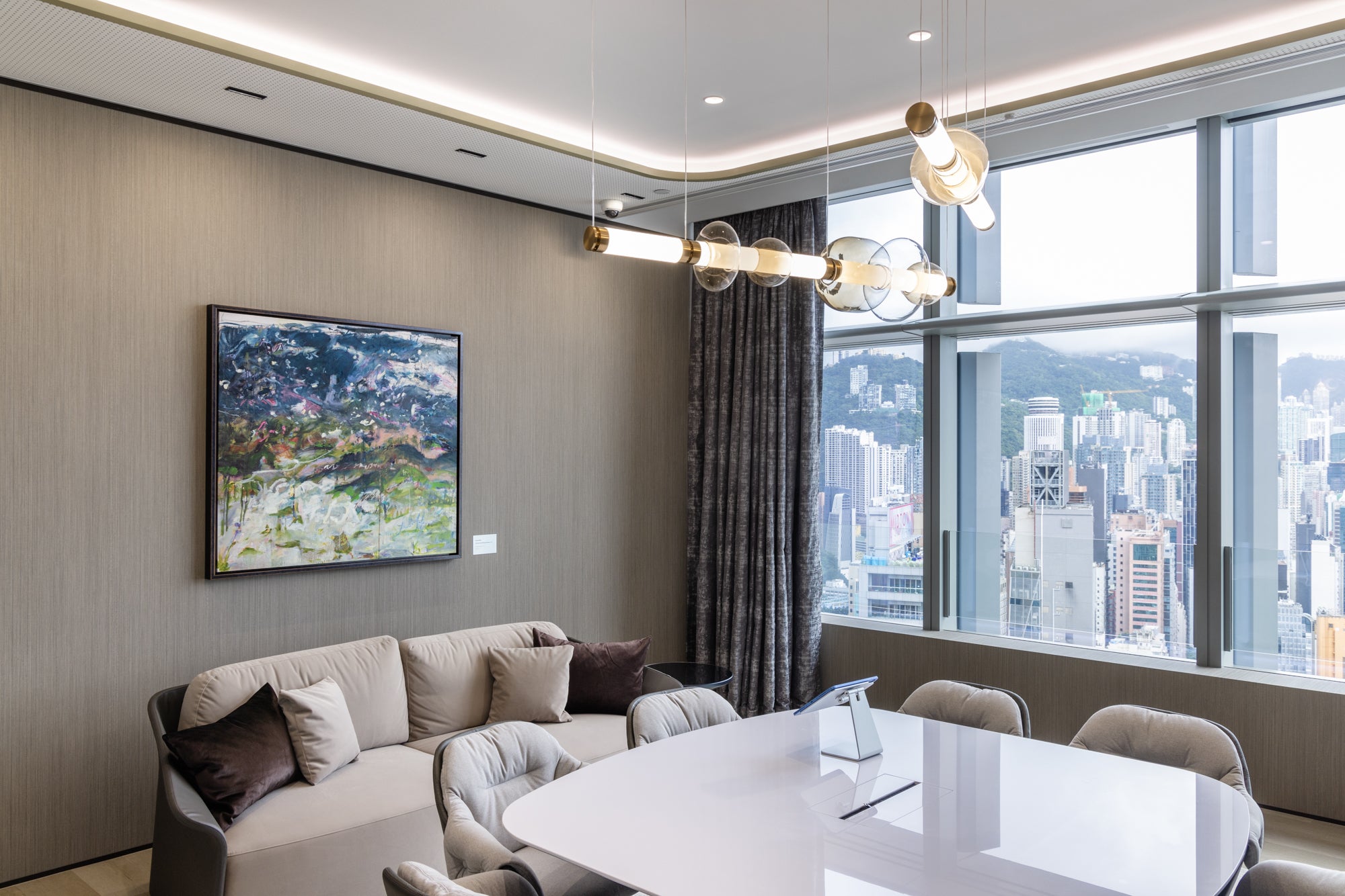 Contemporary abstract artwork by Sammi Mak installed in Hong Kong AIA Client Centre curated by The Picturesque.