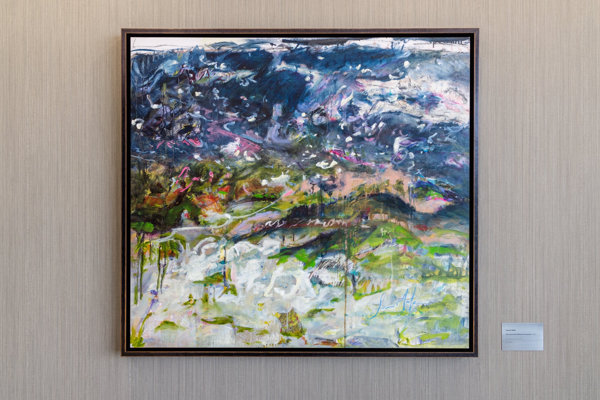 Contemporary abstract artwork by Sammi Mak installed in Hong Kong AIA Client Centre curated by The Picturesque.