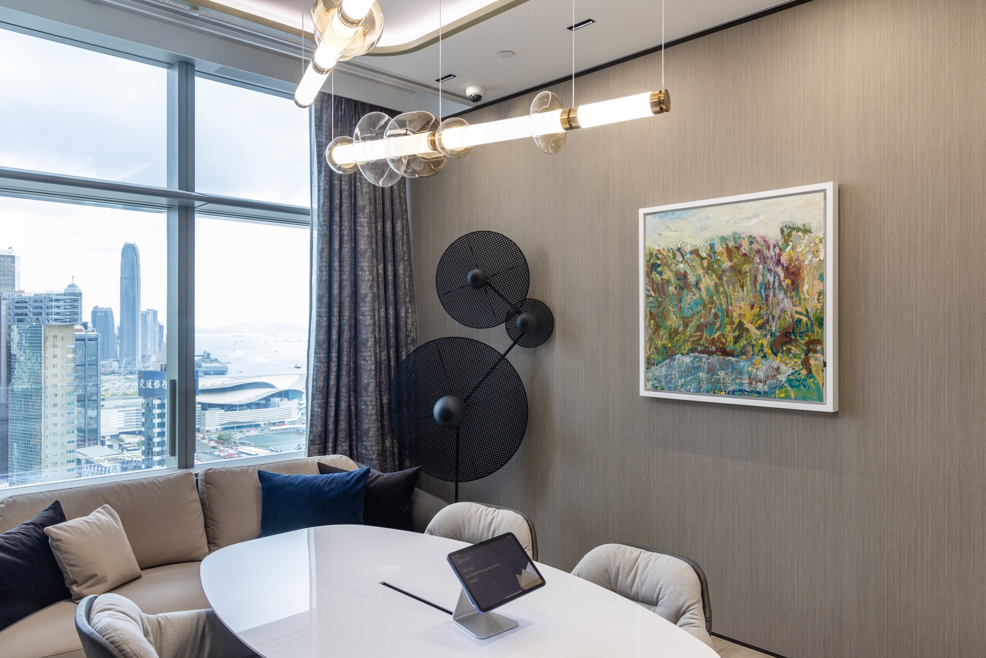 Contemporary abstract artwork by Sammi Mak installed in Hong Kong AIA Client Centre curated by The Picturesque.