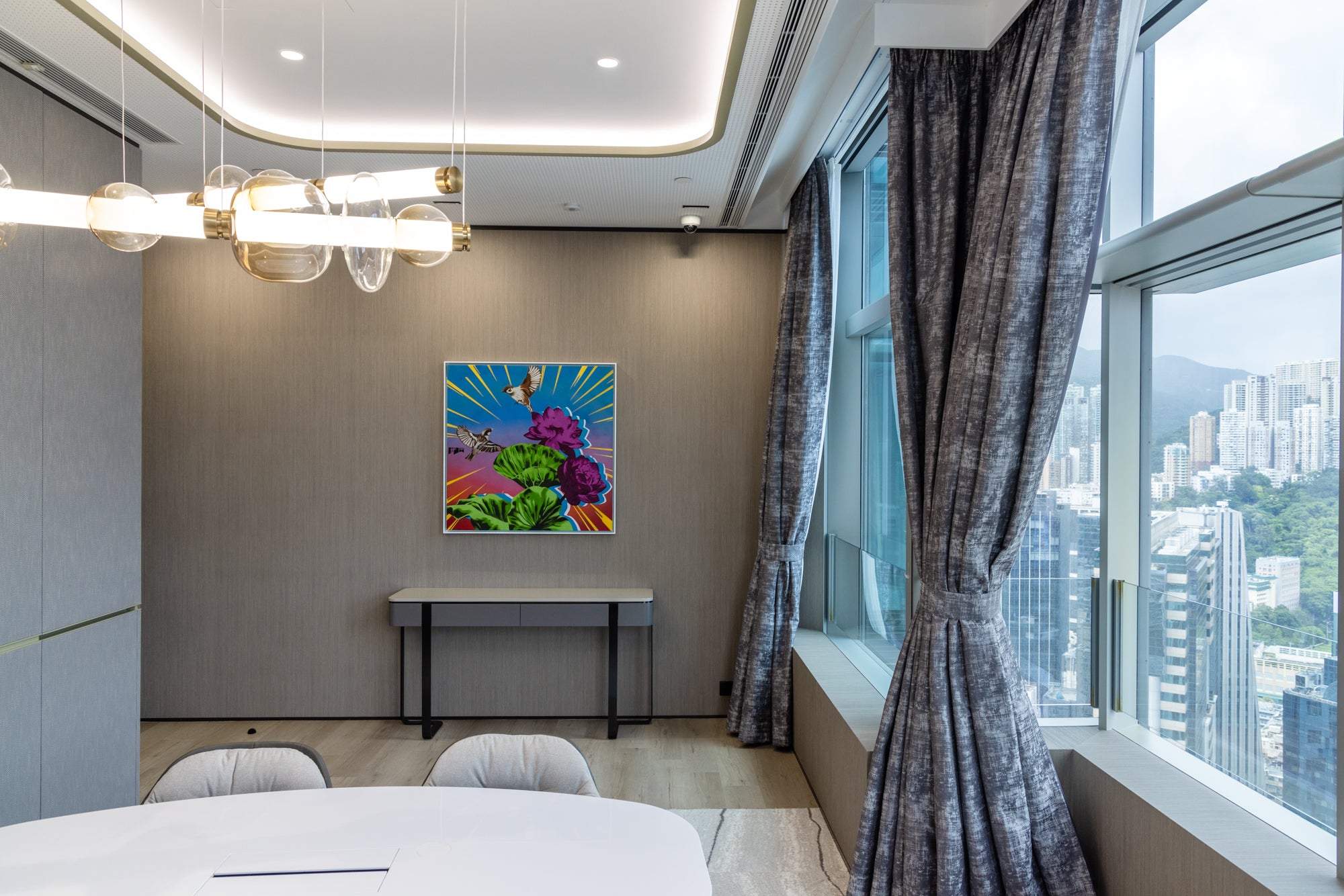 Contemporary abstract artwork by Ghost Mountain Field 鬼山田 installed in Hong Kong AIA Client Centre curated by The Picturesque.